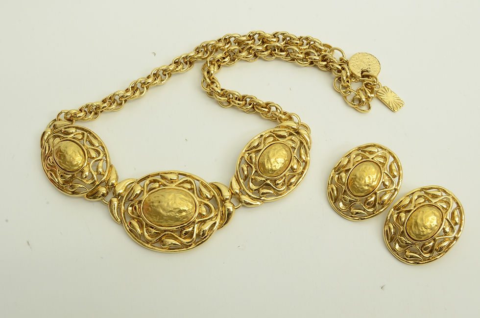 Thumbnail: Authentic Yves Saint Laurent Oval Swirl Emblem Necklace Clip Earring YSL Jewelry