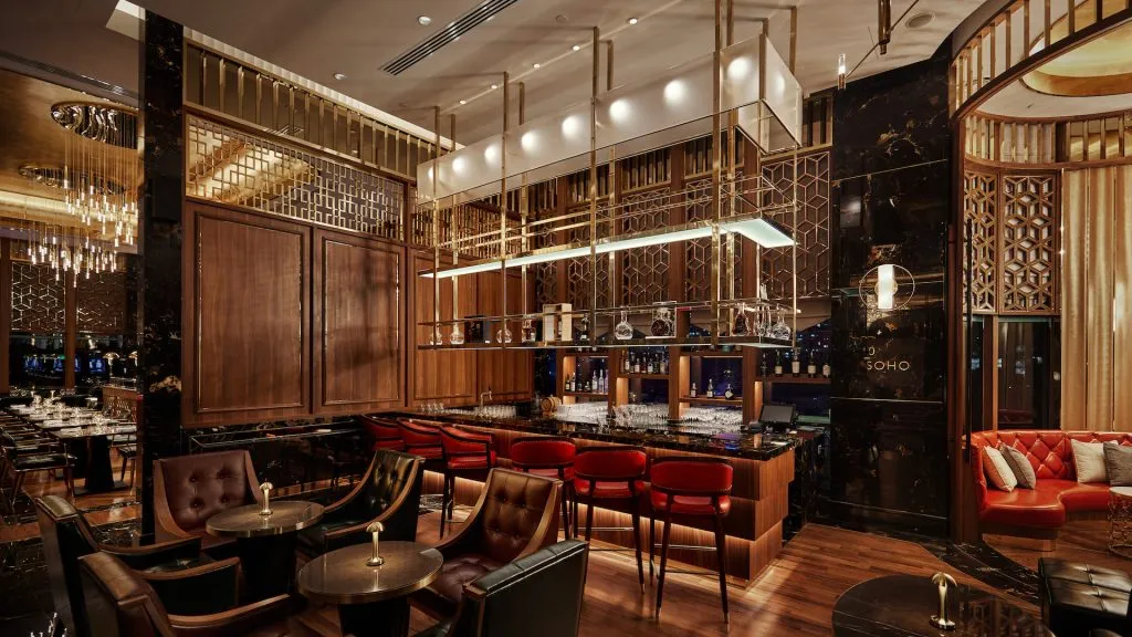 Gordon-Ramsay-Bar-1024x576.webp