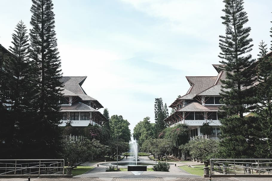 indonesia-bandung-institute-of-technology-bandung-building.jpg