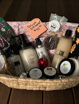 Deluxe gift basket.jpg