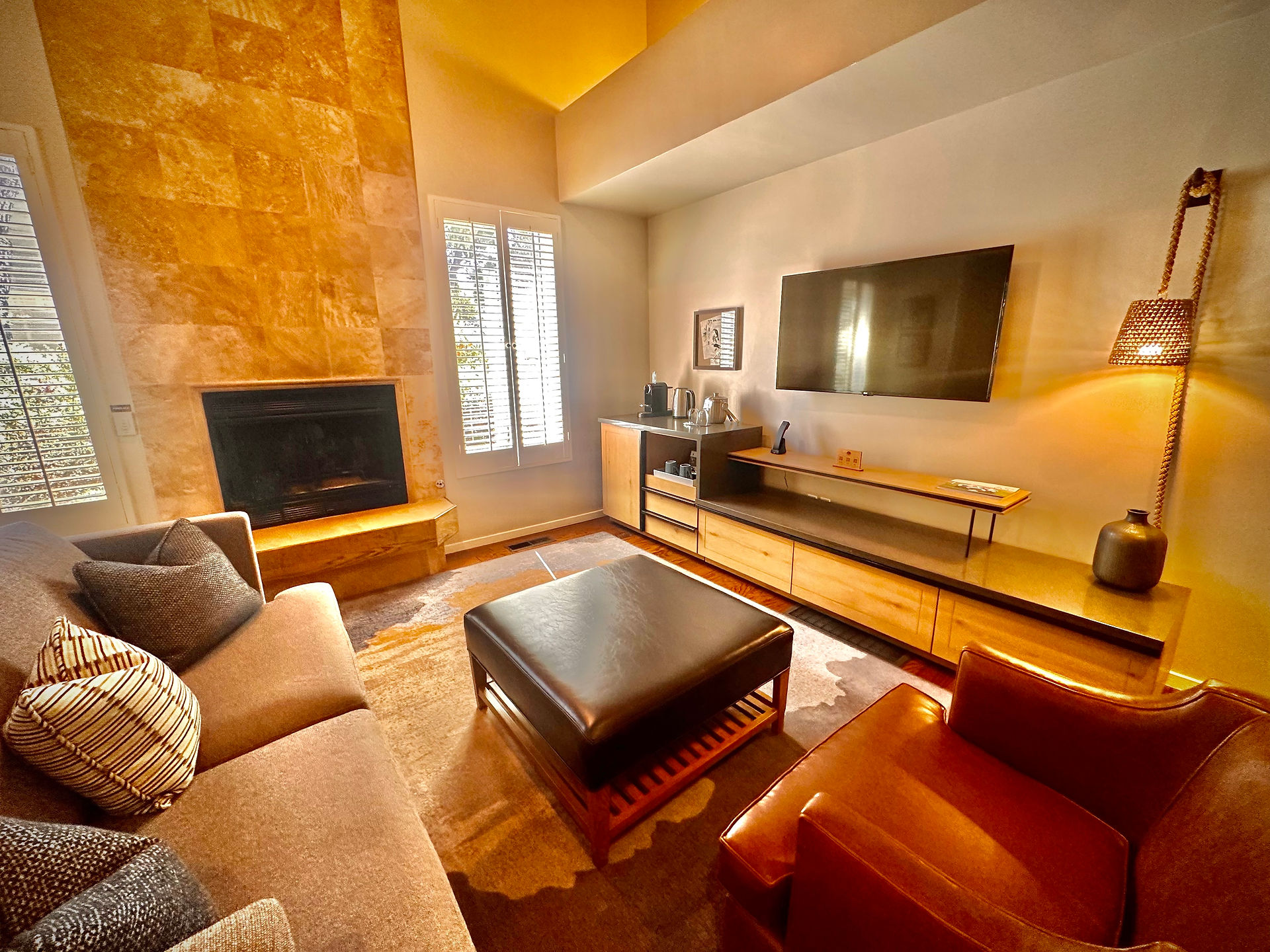sitting room carmel valley, Luxury Travel Guide, Viewfinder Travel, Viewfinder Travel Design, Travel With Viewfinder, Carmel Valley, LuxuryTravel, Travel Inspiration, Hidden Gems Carmel, Carmel Valley Ranch, LuxuryGetaway, TravelGuide, 