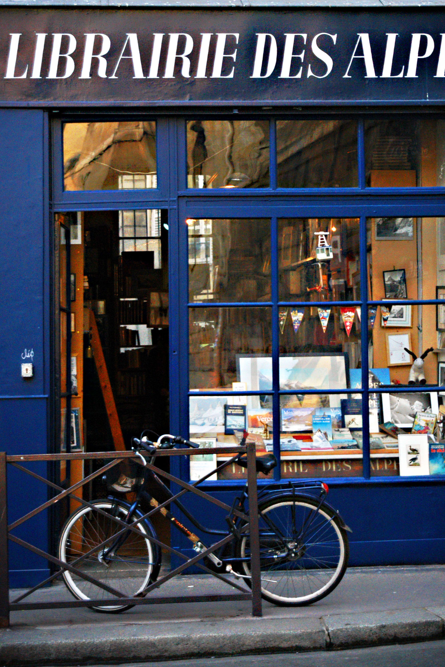 La Librarie, Paris, blank