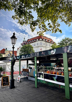 Viktualienmarkt, Viktualienmarkt, Old Town, Munich, Travel planning, luxury travel, munich travel, munich itinerary, viewfinder travel