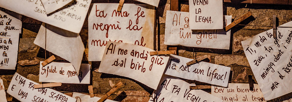 I bigliettini e le note scritte a mano in dialetto al Camp di Cent Pertigh