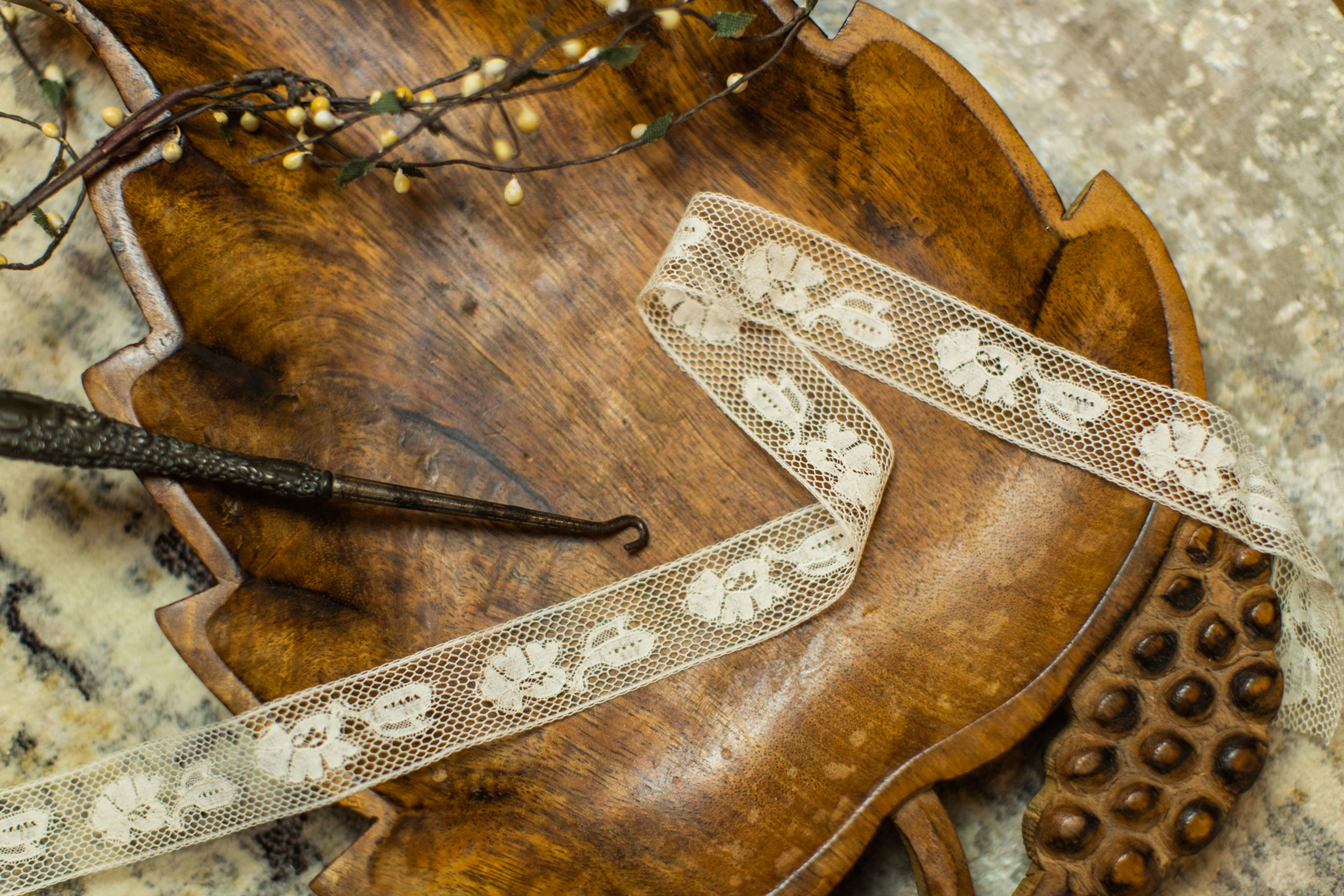 French Val Insertion 21354 (7/8 inch wide)