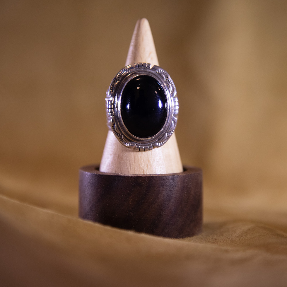 Vintage Navajo Sterling Silver Black Onyx Ring — Ricky T. Amarante (R. TAM) Front View