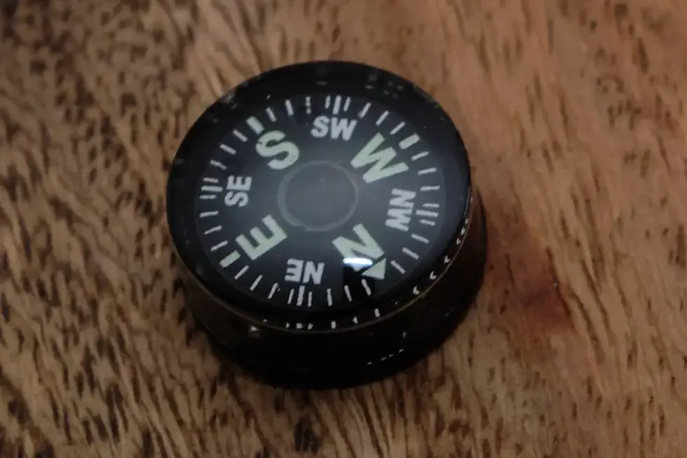 Helikon-Tex Knopfkompass für das Survival Kit