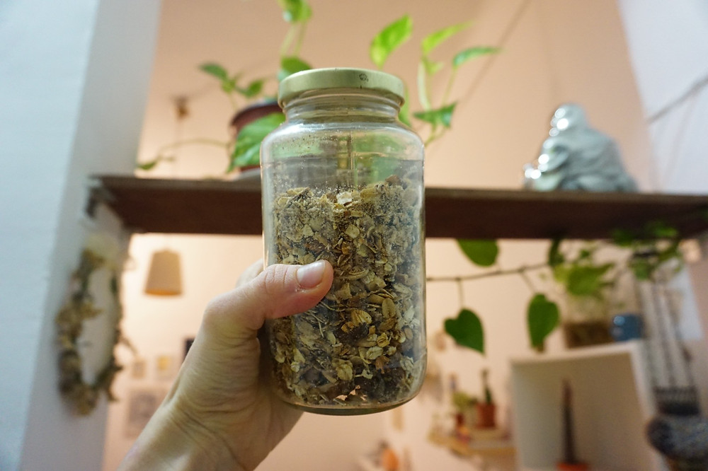 Easy Healthy Mouthwatering Homemade Granola Recipe (Vegan & Gluten-free)