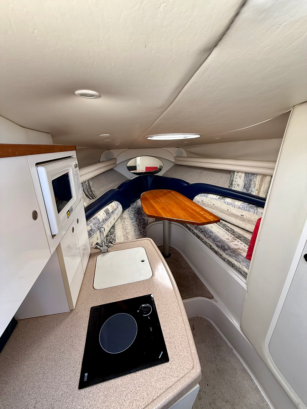 Thumbnail: 2000 Four Winns 268 Vista 28'