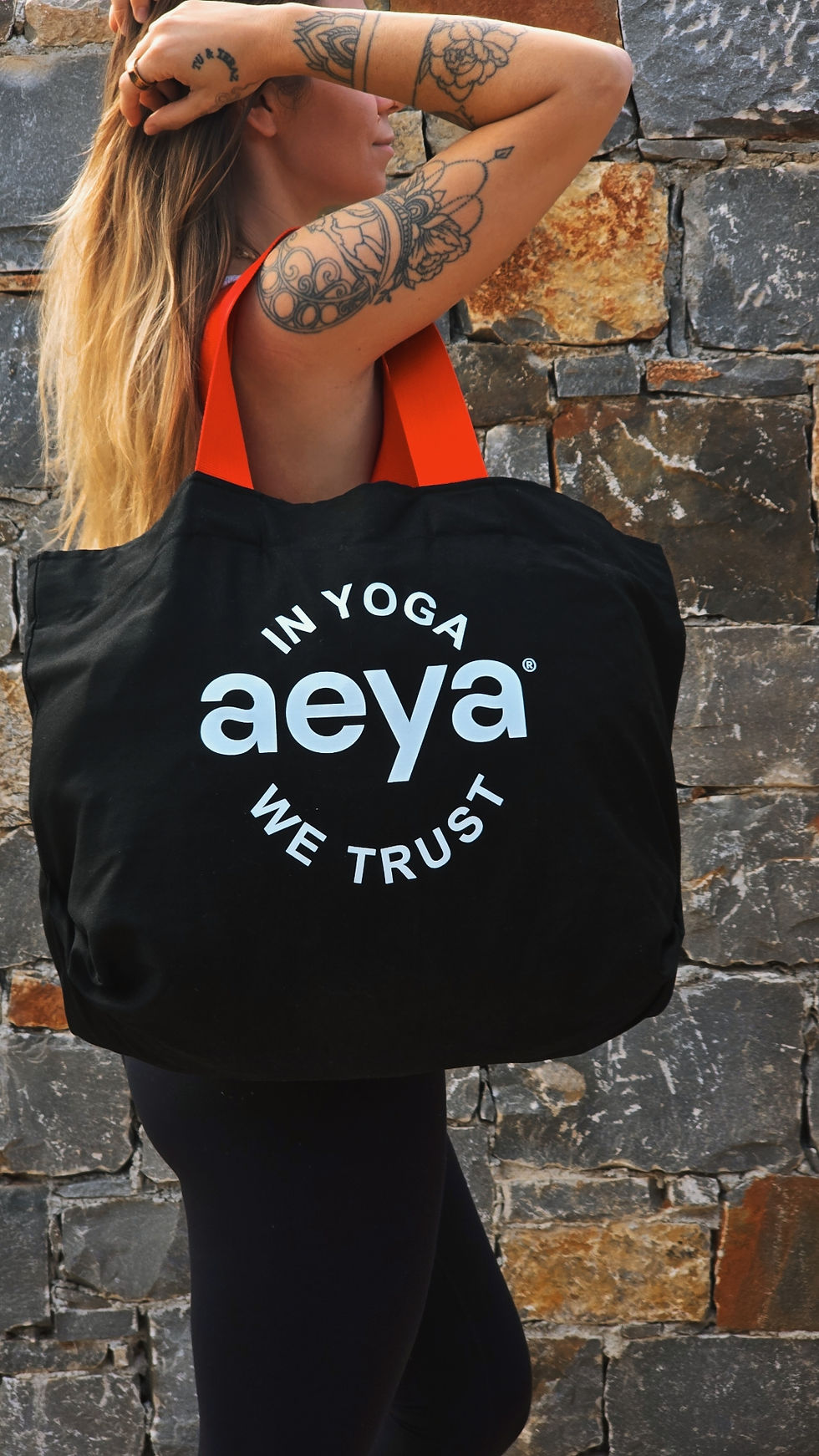Miniatura: TAŠKA - IN YOGA WE TRUST