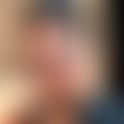 Supermodel Linda Evangelista, seen for first time without a face mask - still beautiful at 56!