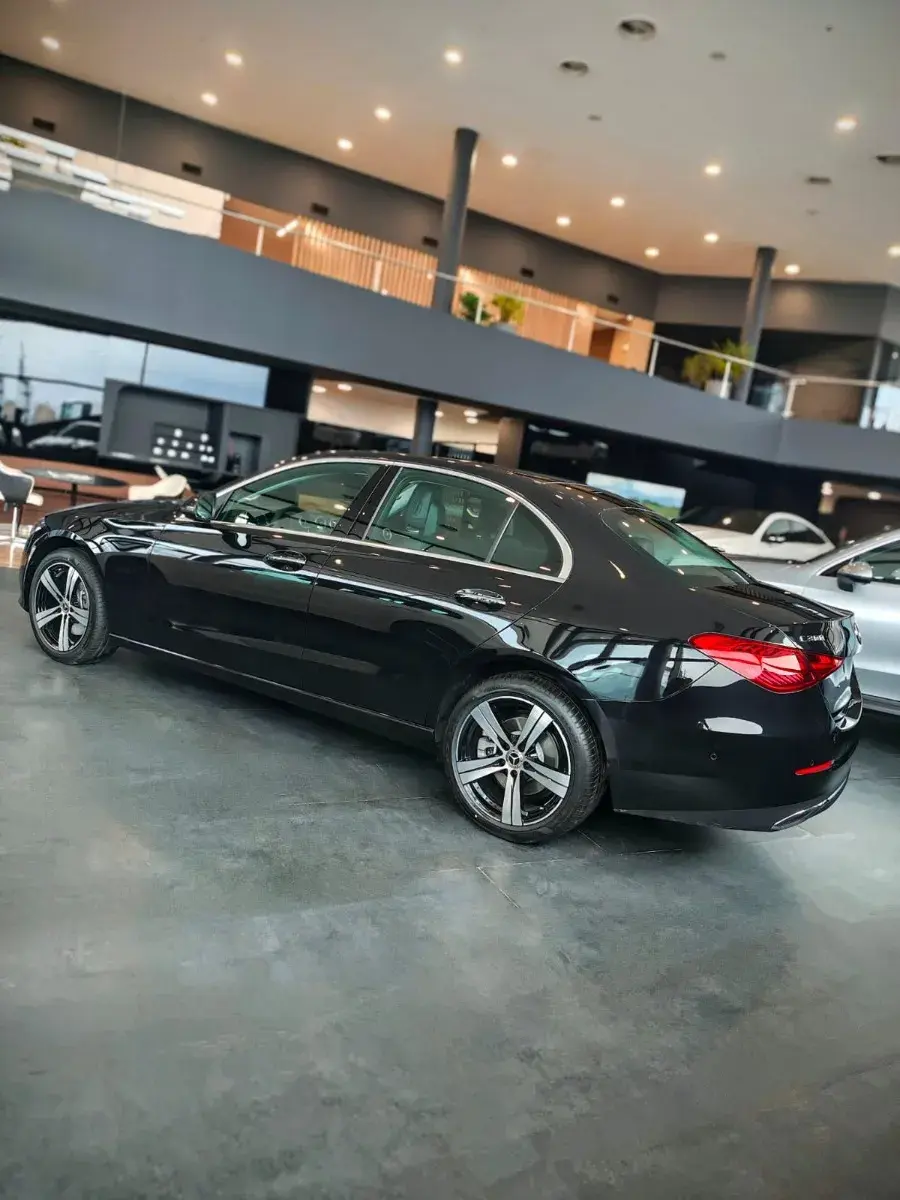 Miniatura: C300 AVANTGARDE