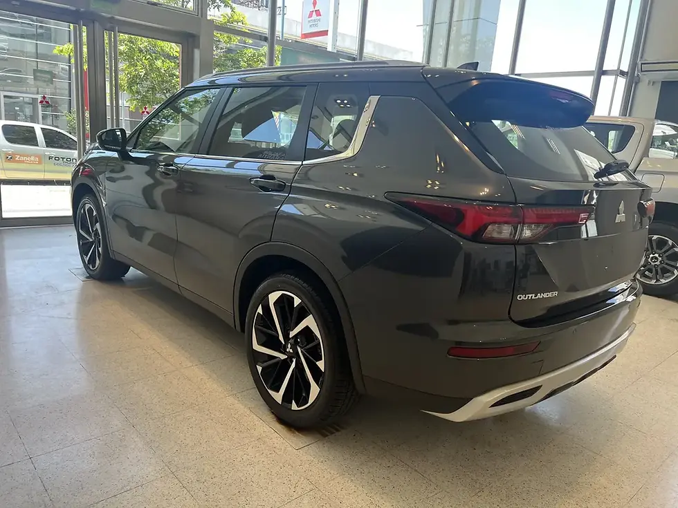 Miniatura: OUTLANDER 2.5L GLS AT FULL