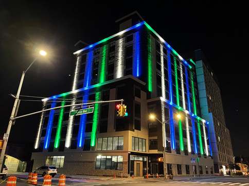 new york hotel accent narrow beam wall washer lighting holiday inn