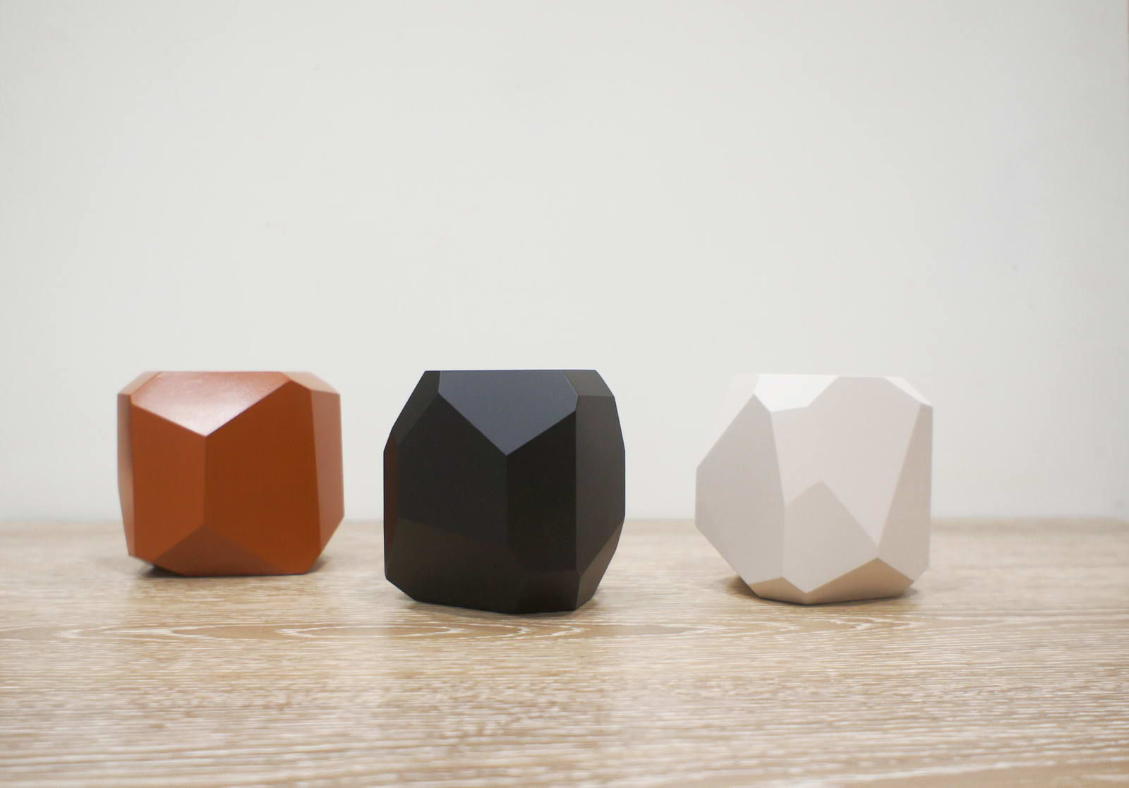 Полигональная ваза