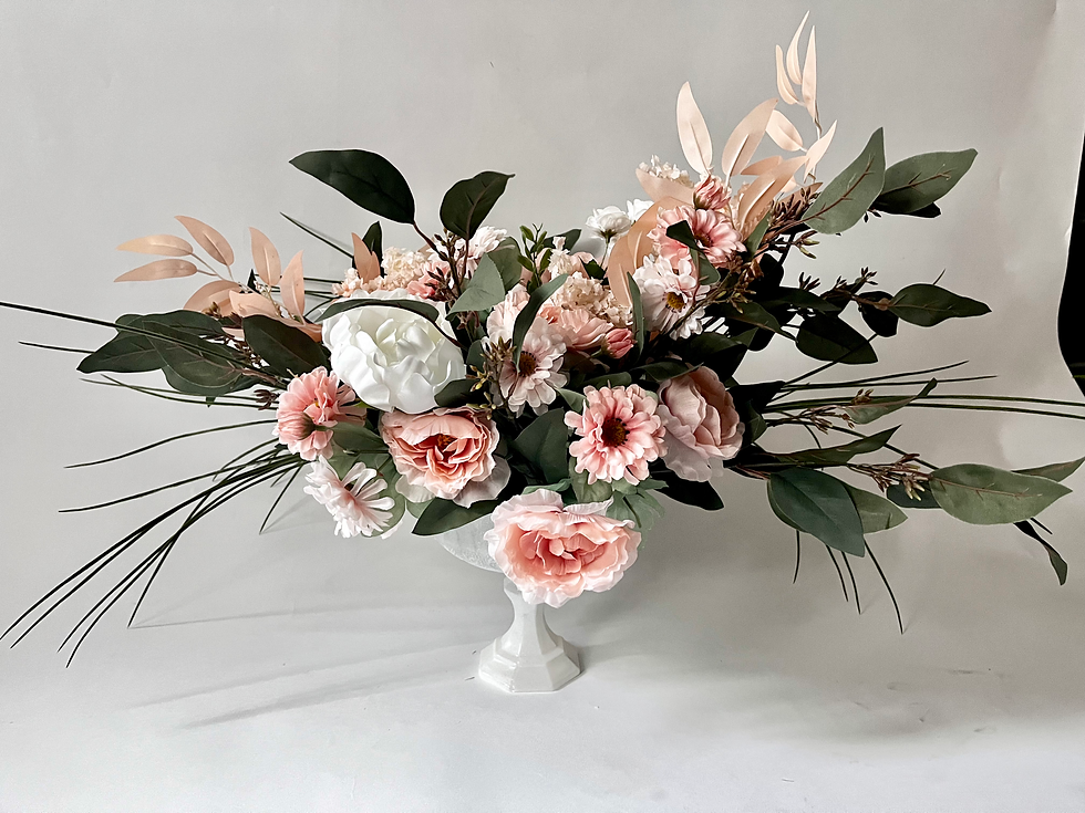 Thumbnail: Customizable compote vase floral arrangements