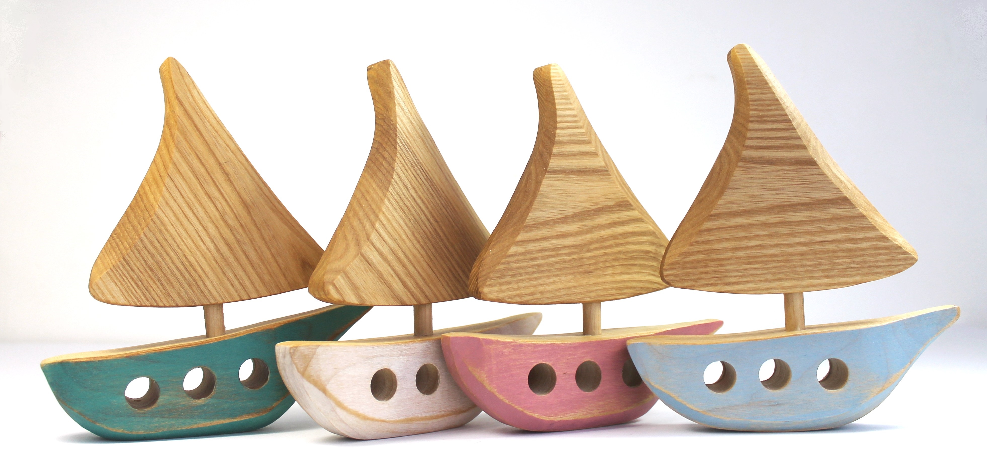 Bateau en bois recyclé