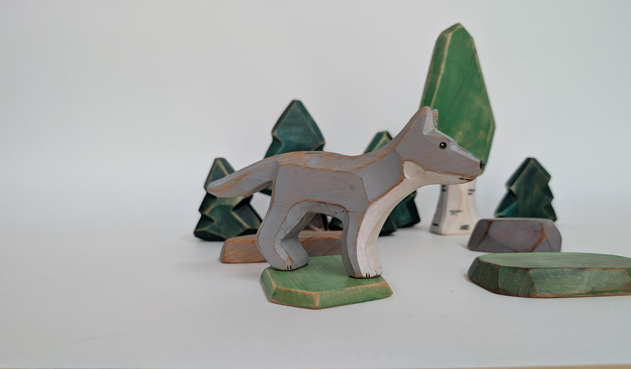 Loup sur ses pattes