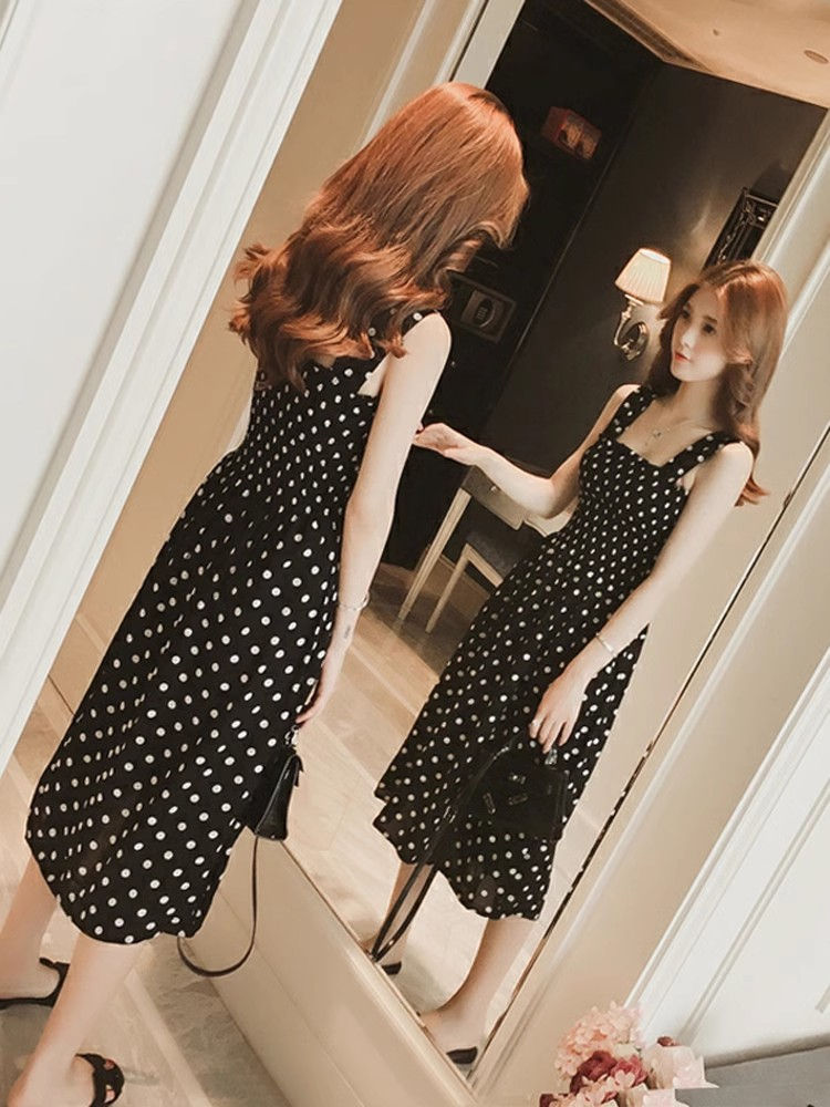 Thumbnail: Vintage Rose Midi Dress