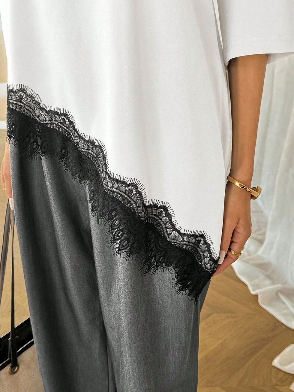 Thumbnail: Luna Lace Hem Top