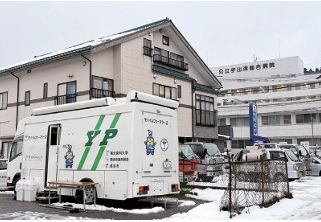 能登町役場近くの駐車場を活動拠点にしていたモバイルファーマシー