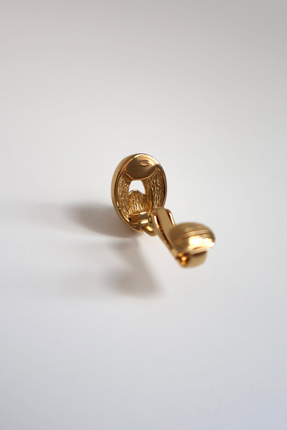 Thumbnail: Christian Dior Loop Clasp Rhinestone Metal Clip-On Earrings