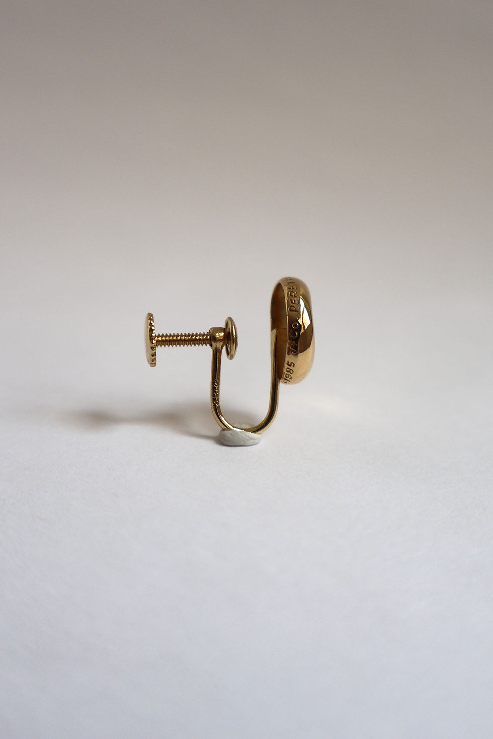 Thumbnail: Tiffany & Co. Elsa Peretti 1985 Bean 18K Gold Clip-on Earrings