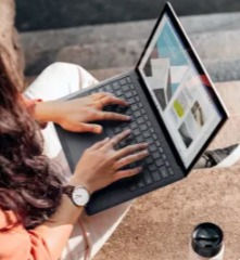 girl doing an online program