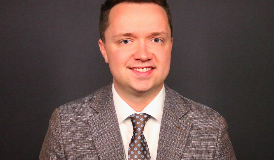 Allstate Headshot.jpg
