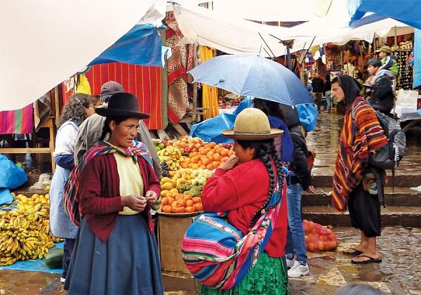 mercado ecuador.jpeg