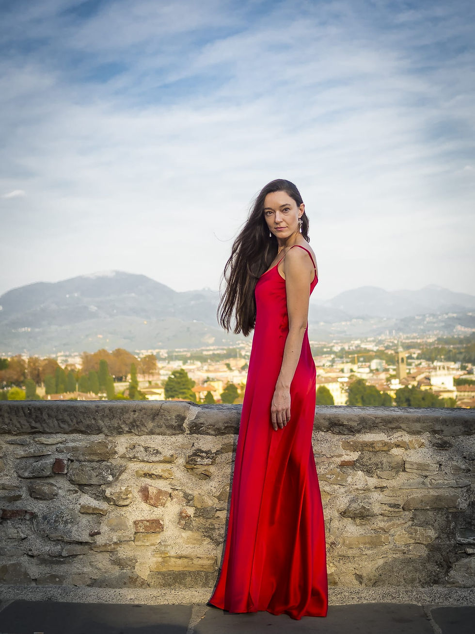 Oleksandra Deriy, soprano.