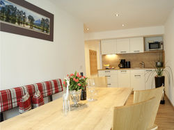 Kueche und Essecke im Appartement