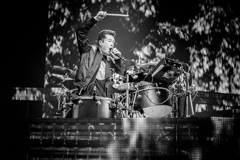 Dan from bastille, on the drums