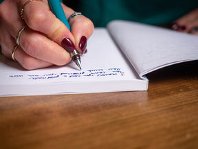 Show vs tell in non-fiction and memoir