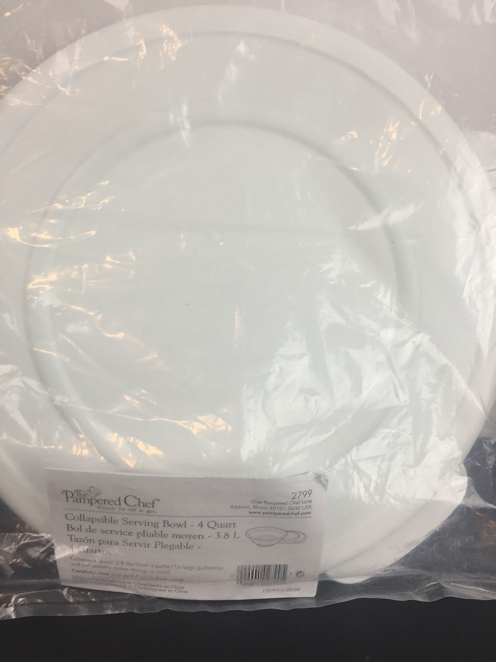 Thumbnail: Pampered Chef 4-QT Collapsible Serving Bowl