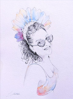 רישום עם צבעי מים של אישה עם משקפי שמש, עוטה כתר צבעוני, מבט מוגבה, ציורים בהזמנה אישית