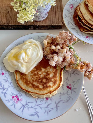 Pancakes al limone e sambuco