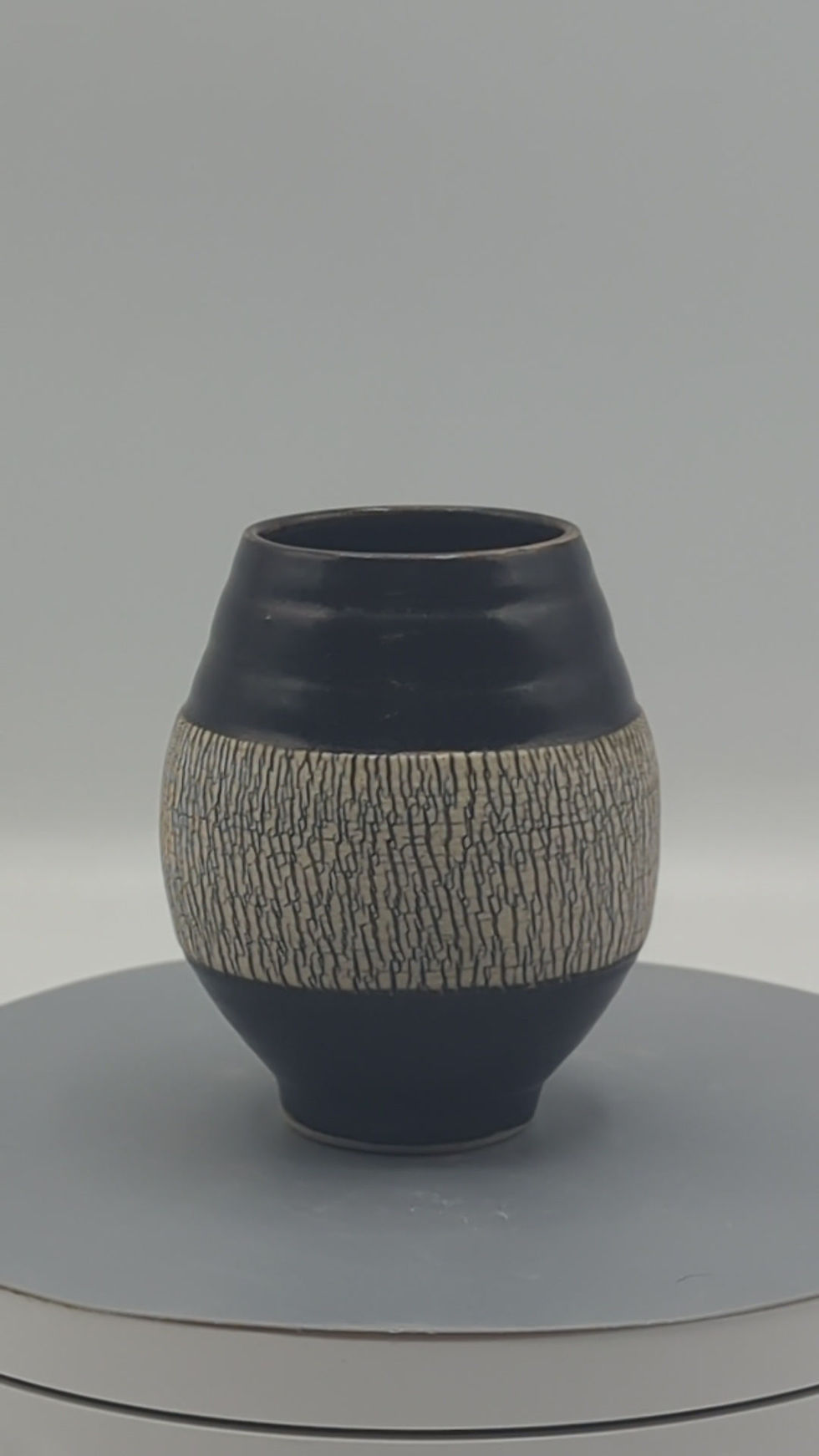 Thumbnail: Black & Ivory Bud Vase