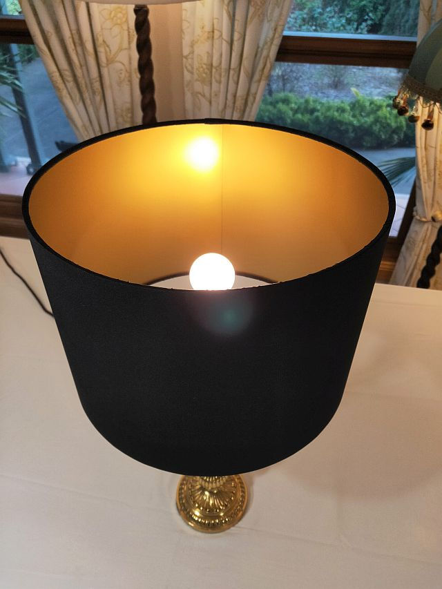 Thumbnail: AL005 - Lamp base + Bonded satin shade