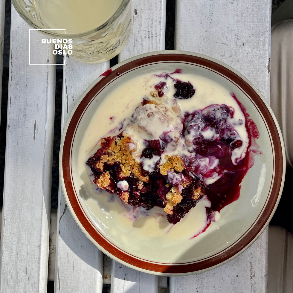 Buenos días Oslo - Pie de frutos rojos locales