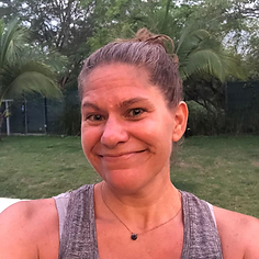 Kristen English teacher_edited.png