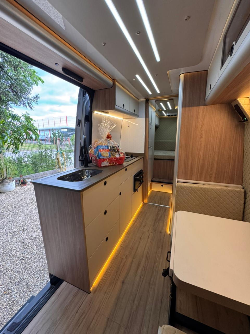 Miniatura: Sprinter 517 - 0km - 2025/2026