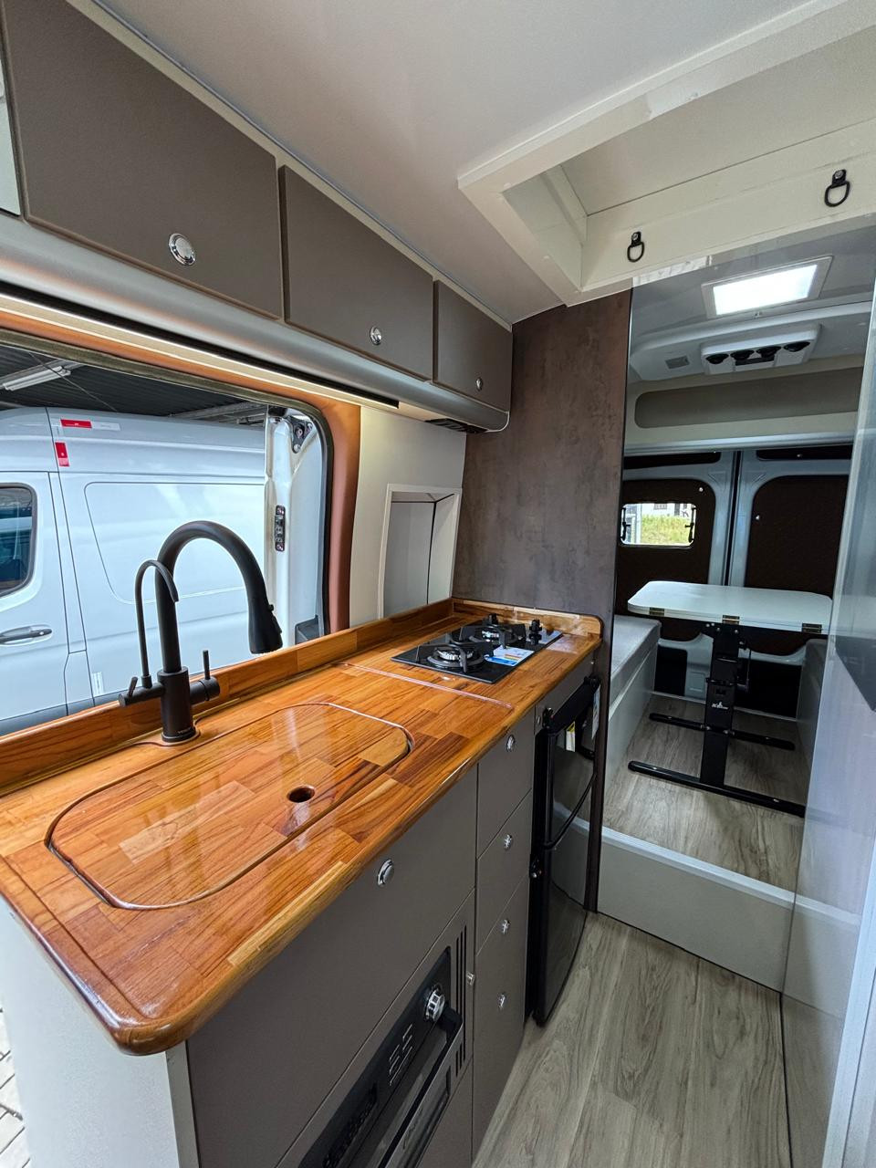 Miniatura: Motorhome Cacupé - Ford Transit 2025 Furgão - Com barraca de teto
