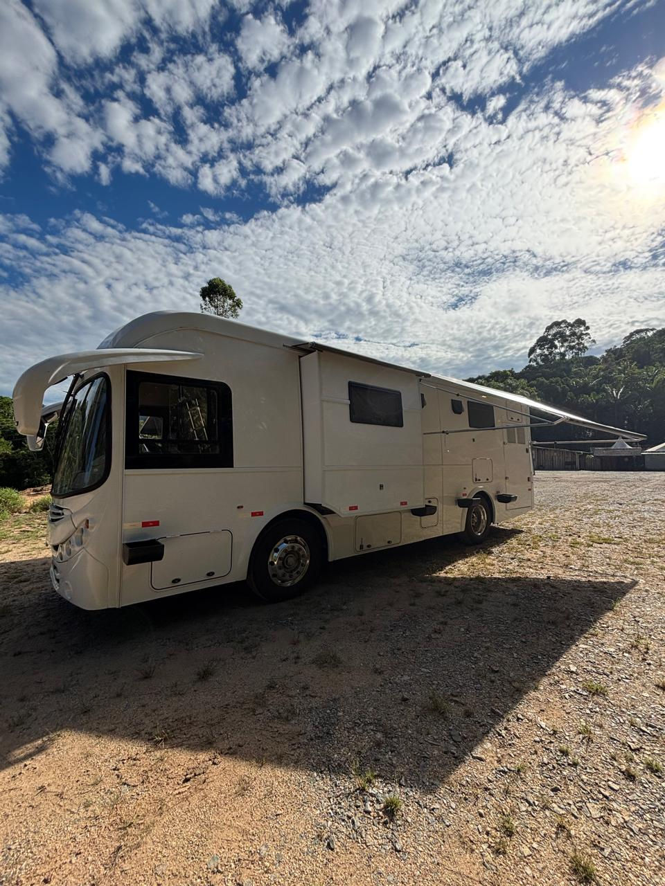 Miniatura: Montagem Motorhome Rodeio Ônibus - Com cozinha externa