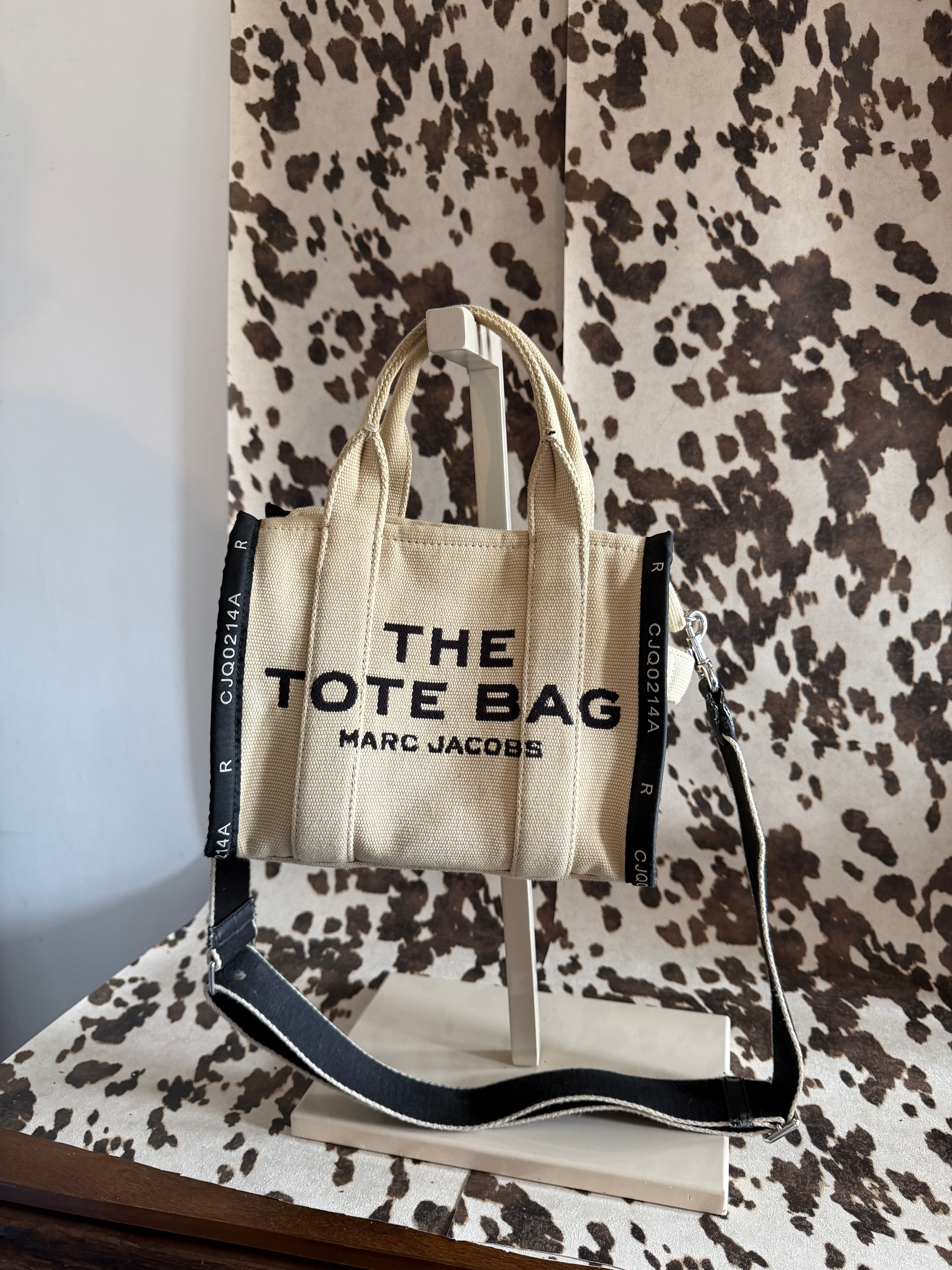 ★MARC JACOBS SMALL 'TOTE' BAG 546★