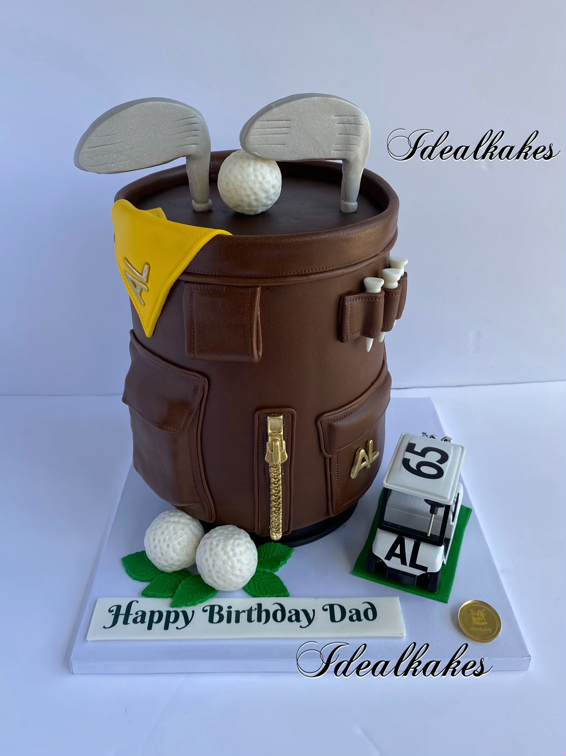 Golf Bag Cake 