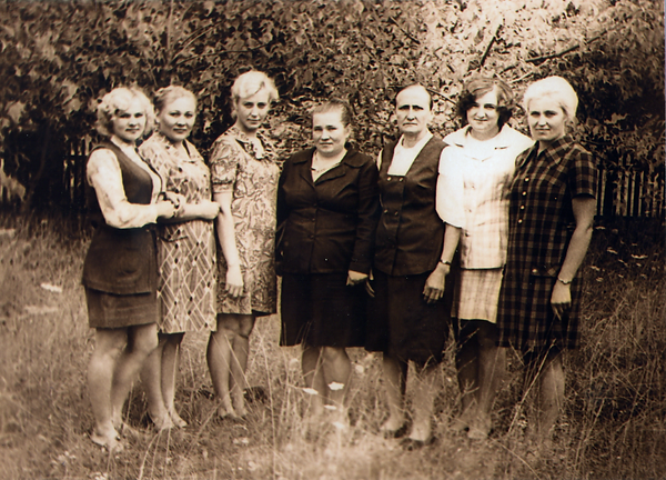 Работники бухгалтерии колхоза им.Ленина. Фото 1975 г.