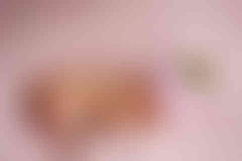 Newborn focení newborn holčičky v Ateliéru Šebestová Praha