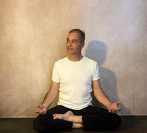 Gerald Dienbauer, Gründer der Yogaschule Ayurvedayoga, Mitbegründer der Yogazertifizierung über die WKO, Yogaschule Ayurvedayoga