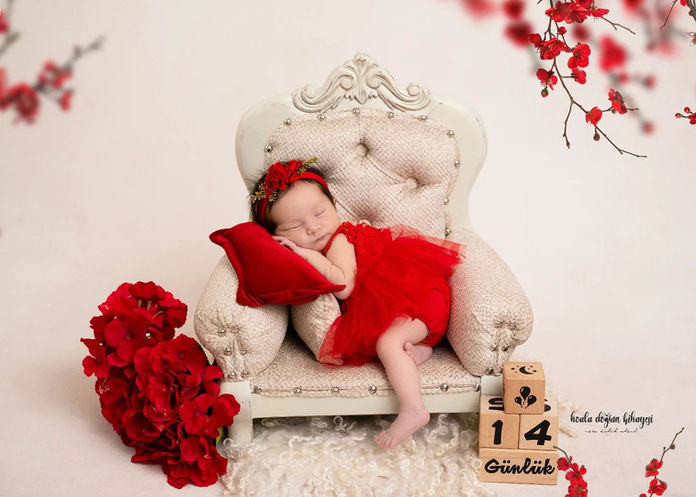 Yenidoğan kız bebek fotoğraf